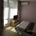 アパート синият залив *