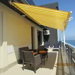 синият залив