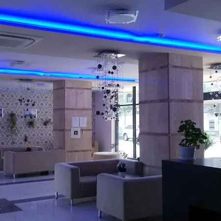 в комплекс до плажа Поморие