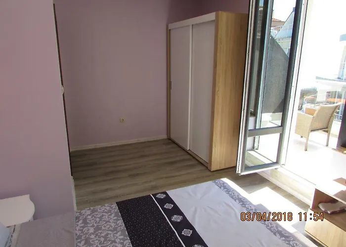 синият залив Апартаменты Поморие